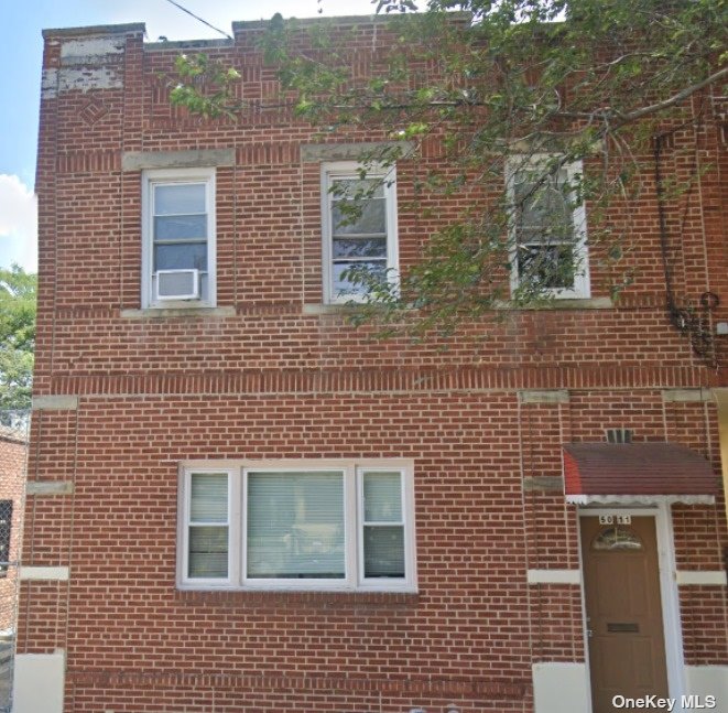 Rental Property at 5011 104th Street 2, Corona, Queens, NY - Bedrooms: 2 
Bathrooms: 1 
Rooms: 5  - $2,300 MO.