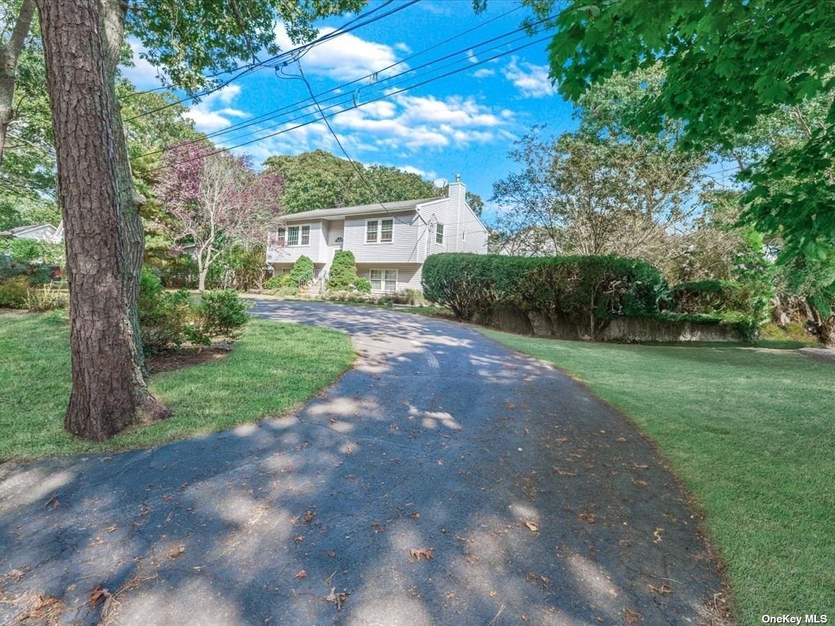 7 Maple Street, Hampton Bays, New York image 3