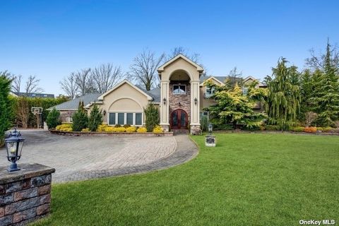290 Heather Lane Hewlett Harbor NY 11557