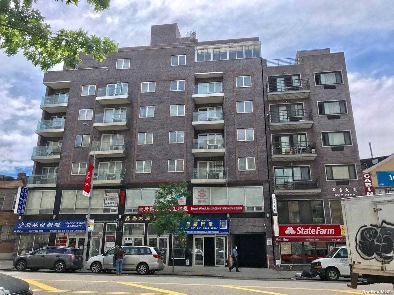 Property for Sale at 4142 College Point Boulevard 6B, Flushing, Queens, NY - Bedrooms: 2 
Bathrooms: 2 
Rooms: 5  - $680,000