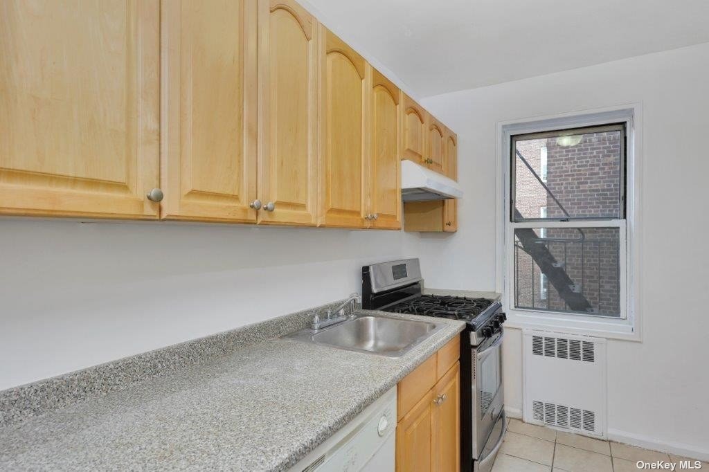 34-49 81st Street #5Y, Jackson Heights, New York image 4