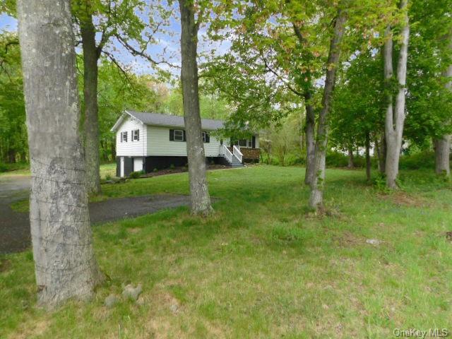 160 Lake Walton Road, Hopewell Junction, New York image 2