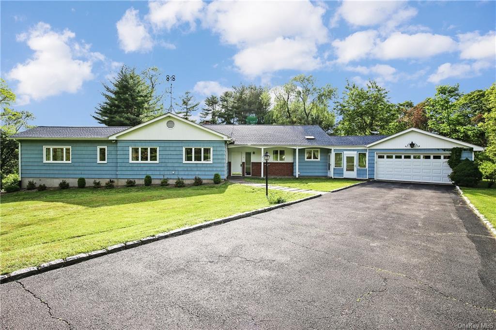 Rental Property at 9 Taconic Road, Millwood, New York - Bedrooms: 5 
Bathrooms: 5 
Rooms: 9  - $6,500 MO.