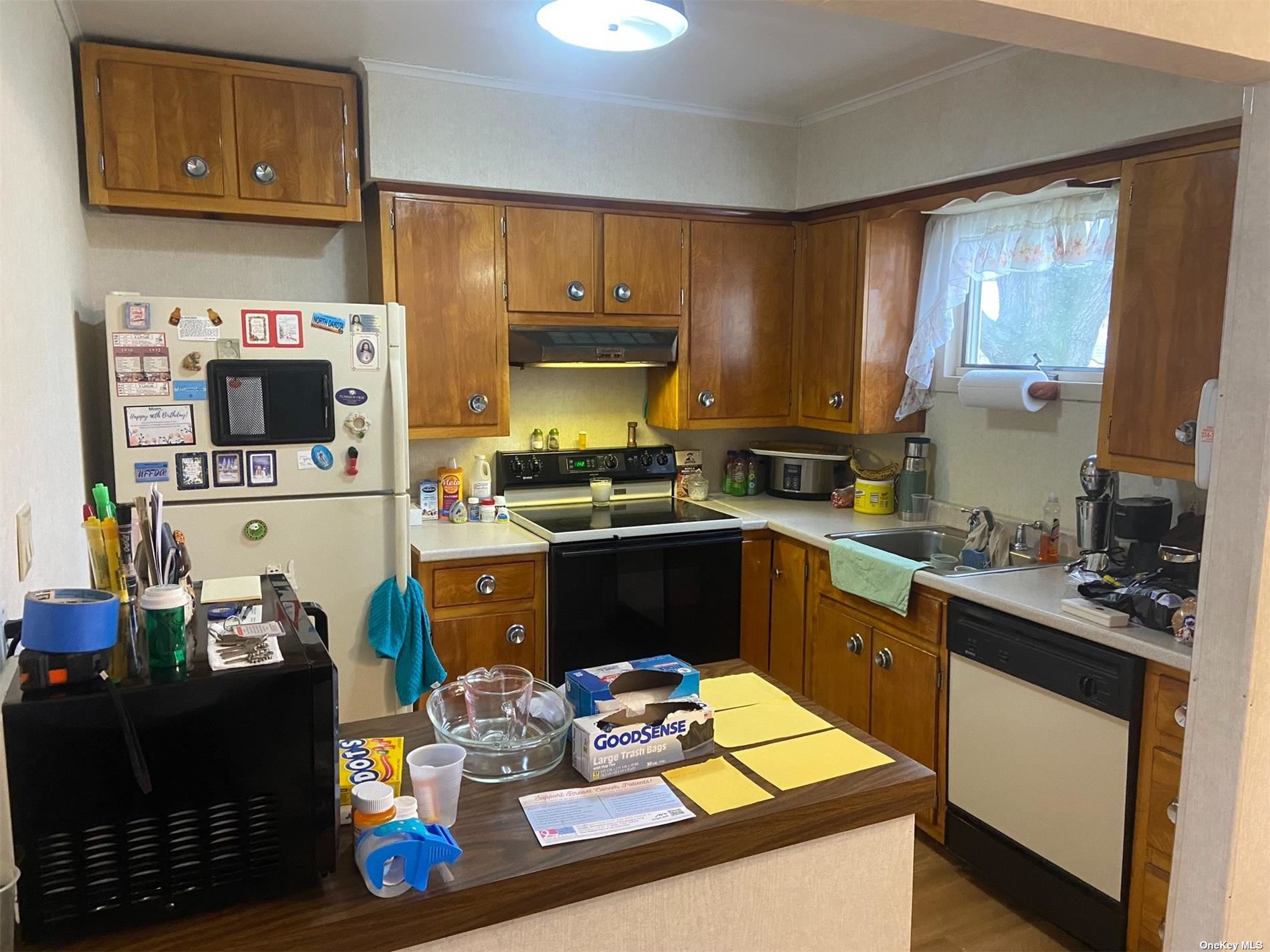 Photo 4 of 17 of 2245 Plum Tree Road N house