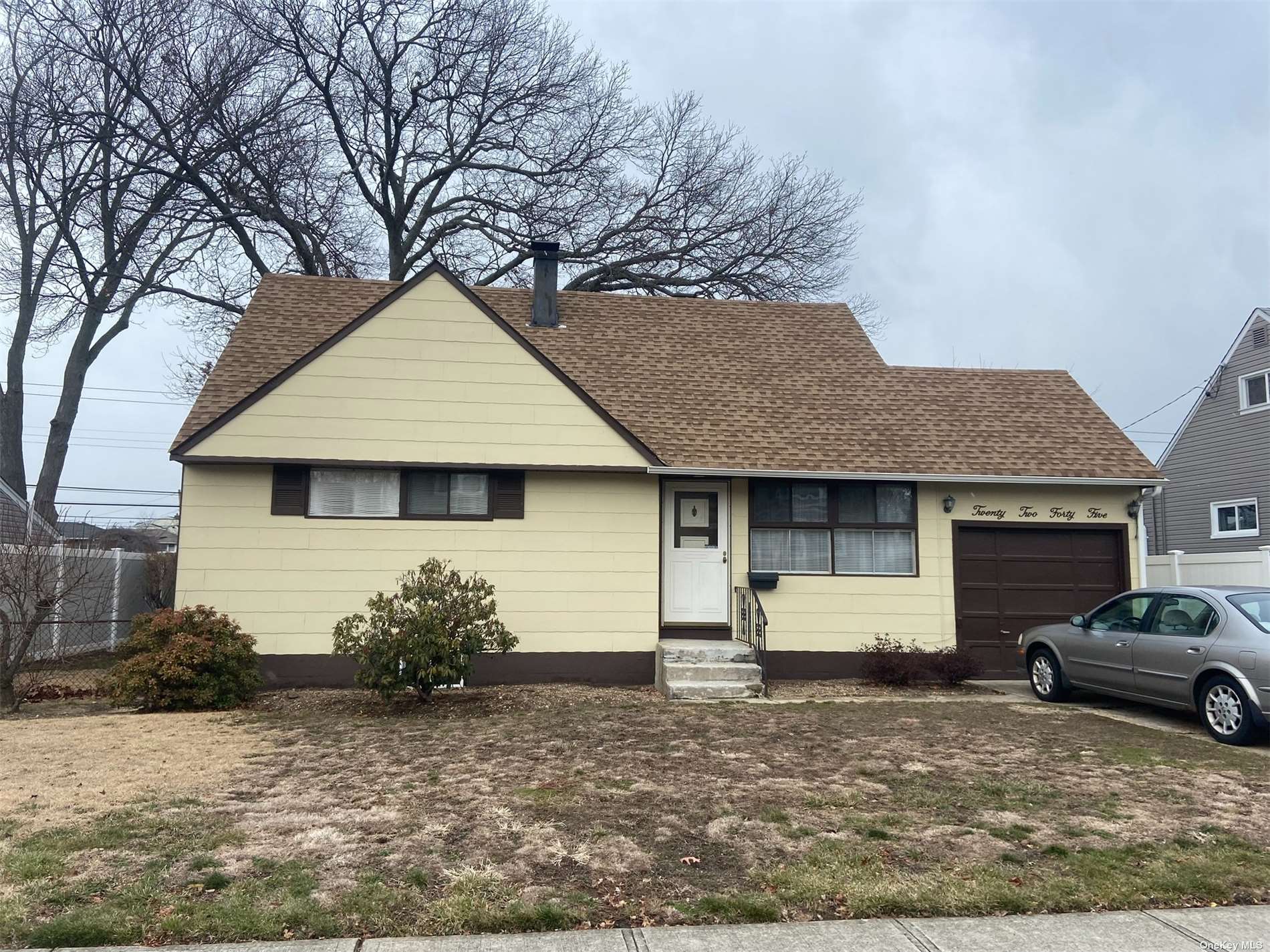 Photo 1 of 17 of 2245 Plum Tree Road N house