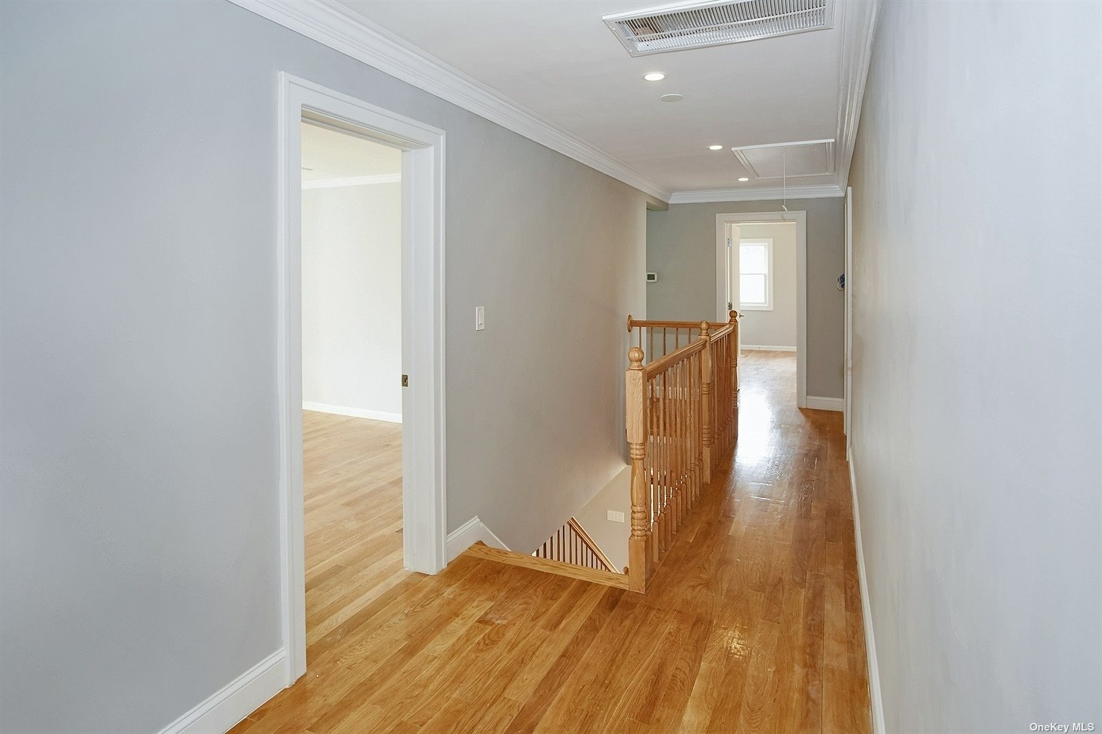 Photo 16 of 24 of 1334 Boxwood Drive house