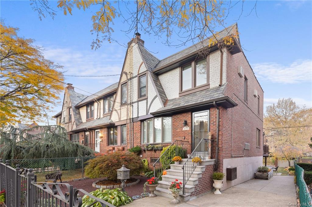 1828 Narragansett Avenue, Bronx, New York image 2