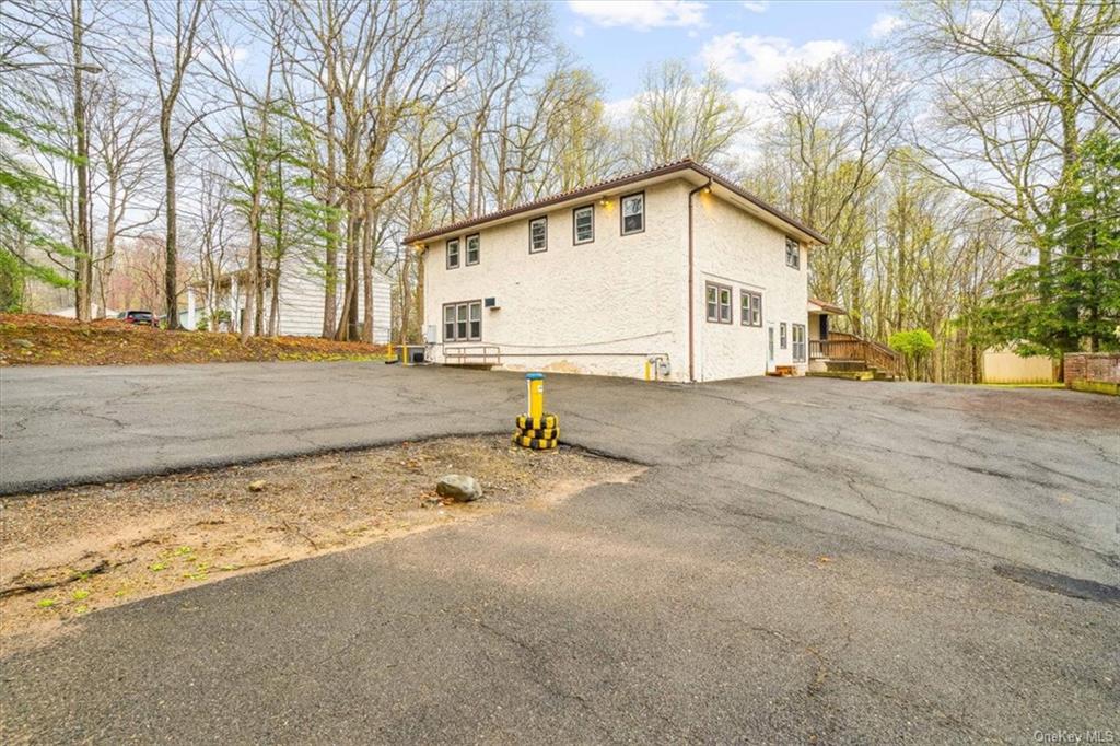 66 S Monsey Road, Airmont, New York image 32