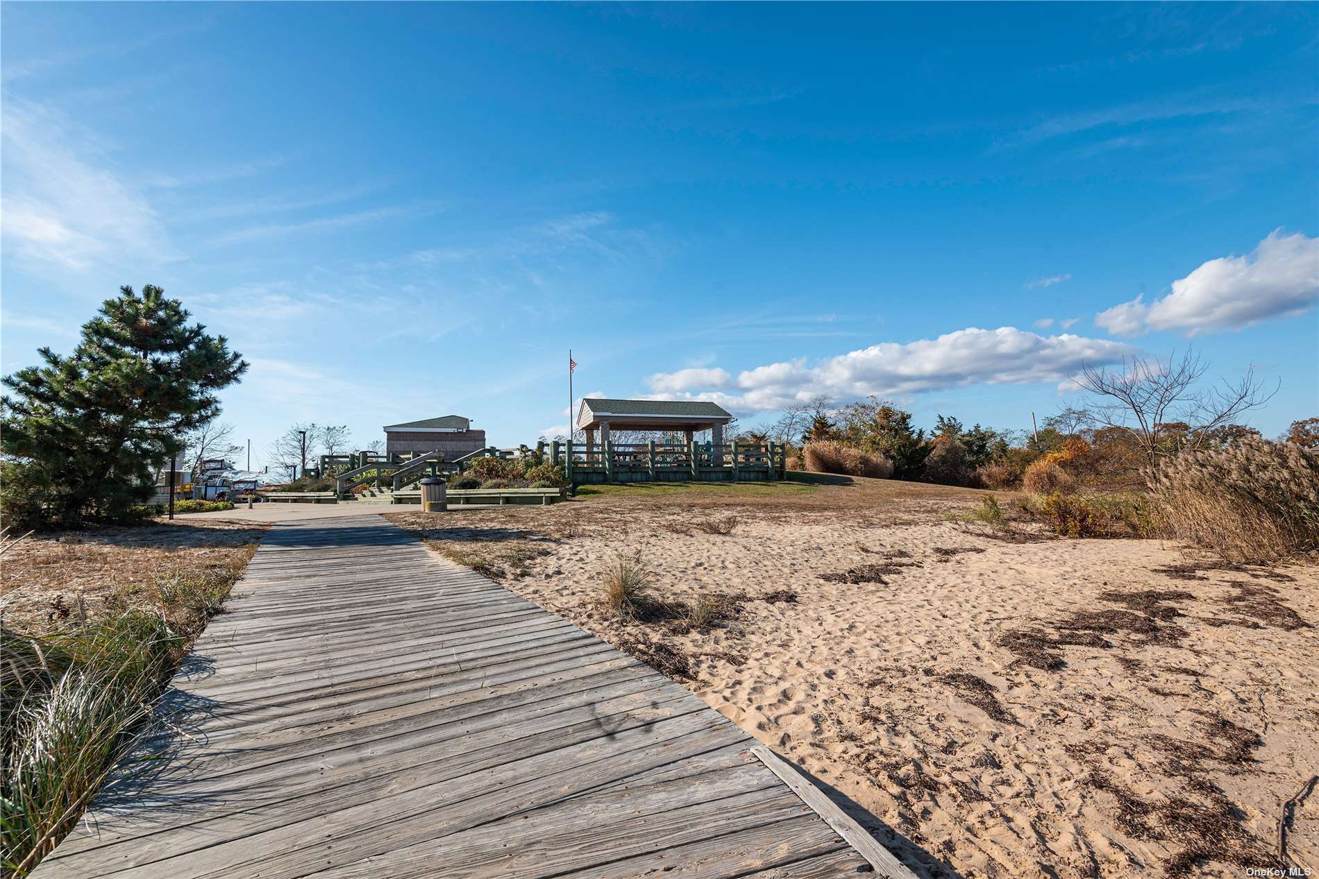 23 Woodmere Drive, Mastic Beach, New York image 15