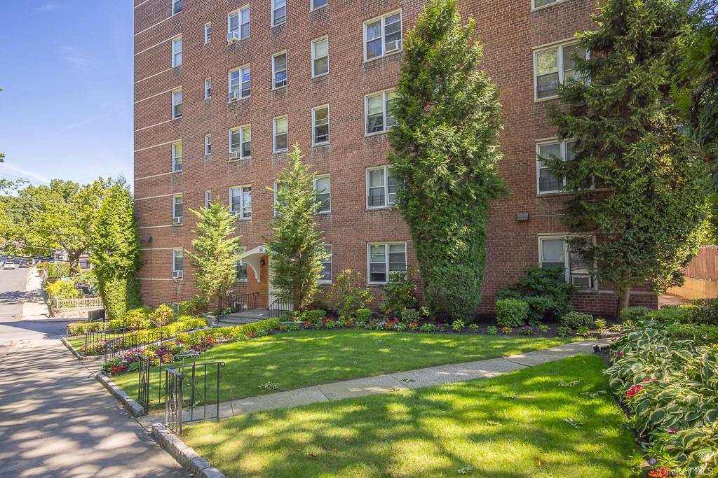 38 Laurel Place #3G, Yonkers, New York image 4