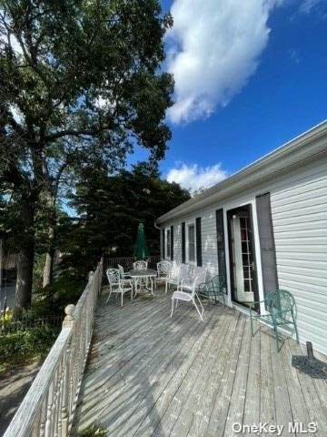 39 Northport Road, Sound Beach, New York image 2