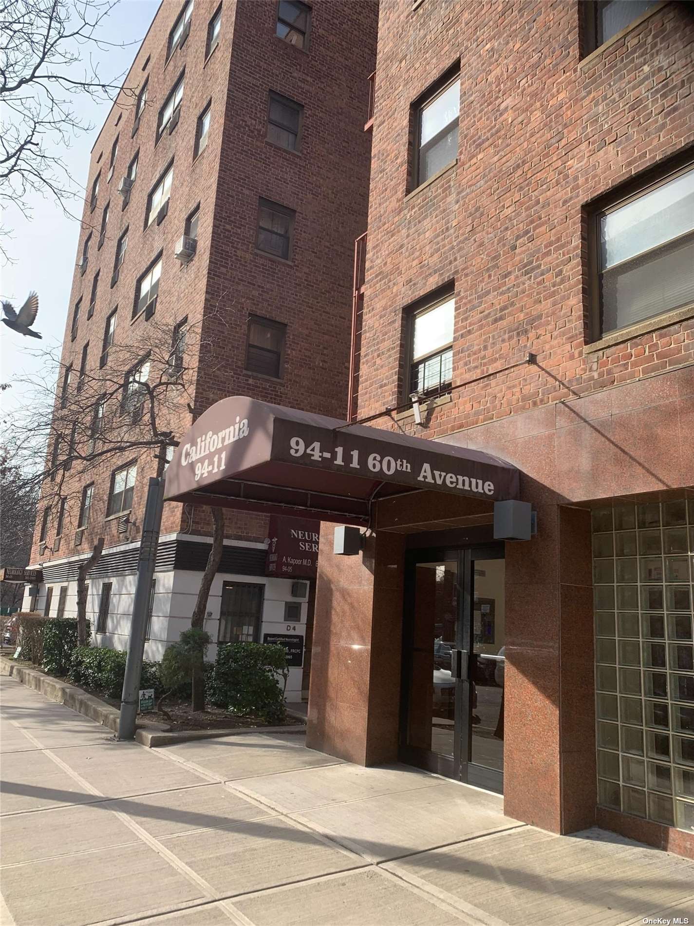 9411 60th Avenue Ave 3J, Elmhurst, Queens, NY - 3 Bedrooms  
2 Bathrooms  
8 Rooms - 