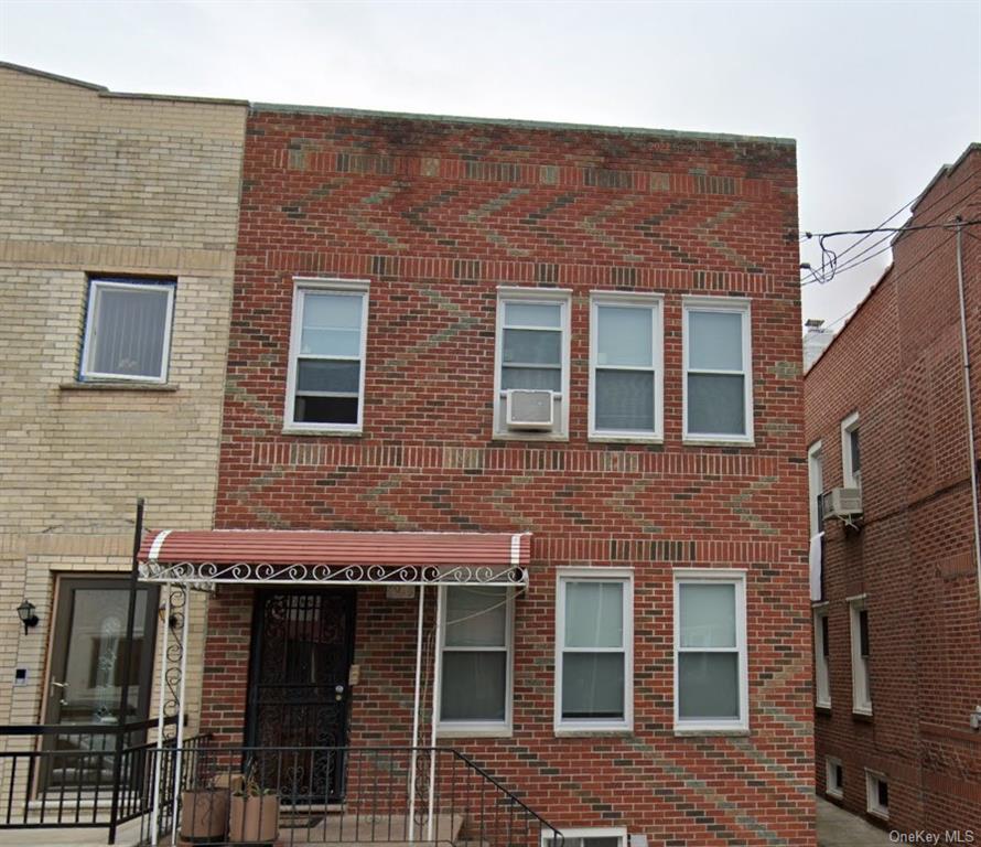 Property for Sale at 7926 69th Avenue, Middle Village, Queens, NY - Bedrooms: 5 
Bathrooms: 4  - $1,199,999