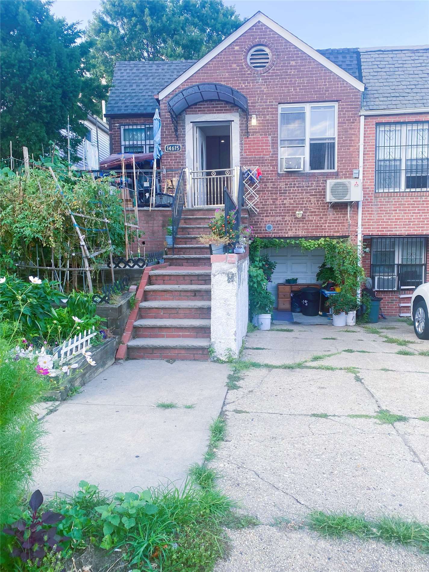 14615 58th Avenue, Flushing, Queens, NY - 3 Bedrooms  
3 Bathrooms  
6 Rooms - 