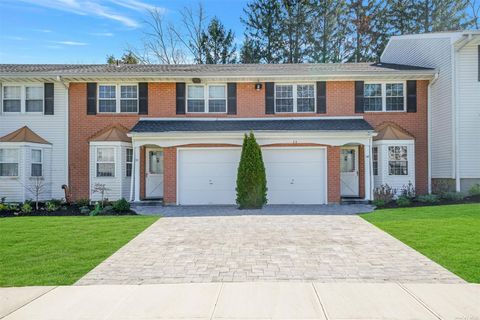 37 Santa Barbara Drive 37 Plainview NY 11803