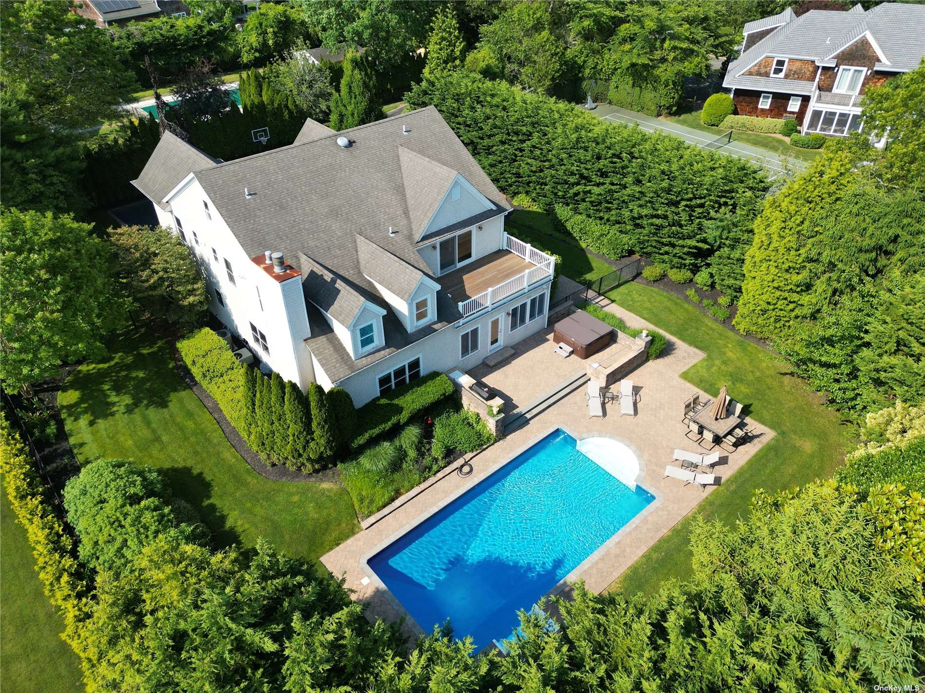 Photo 1 of 6 Post Fields Lane, Quogue, NY, $2,495,000, Web #: 3530470