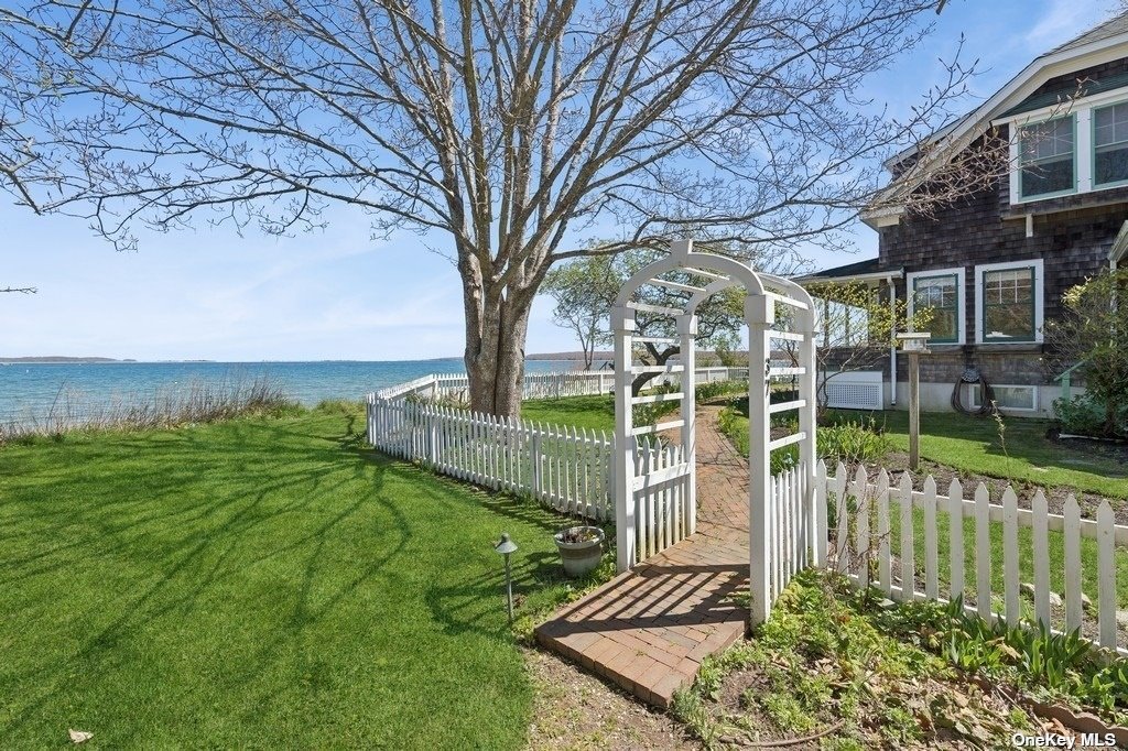 37 Shaw Road, Sag Harbor, New York image 3