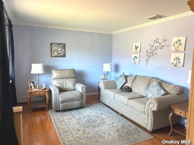 14 Seneca Drive, Massapequa, New York image 2