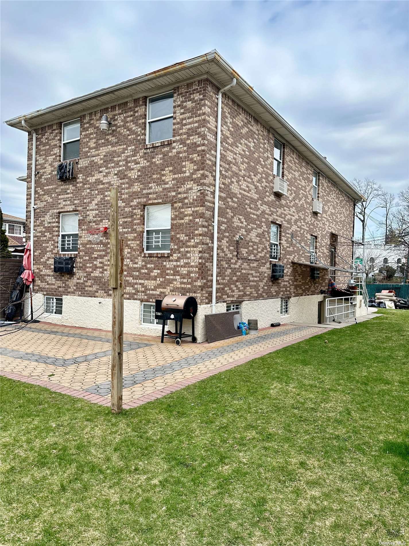 83-14 Homelawn Street