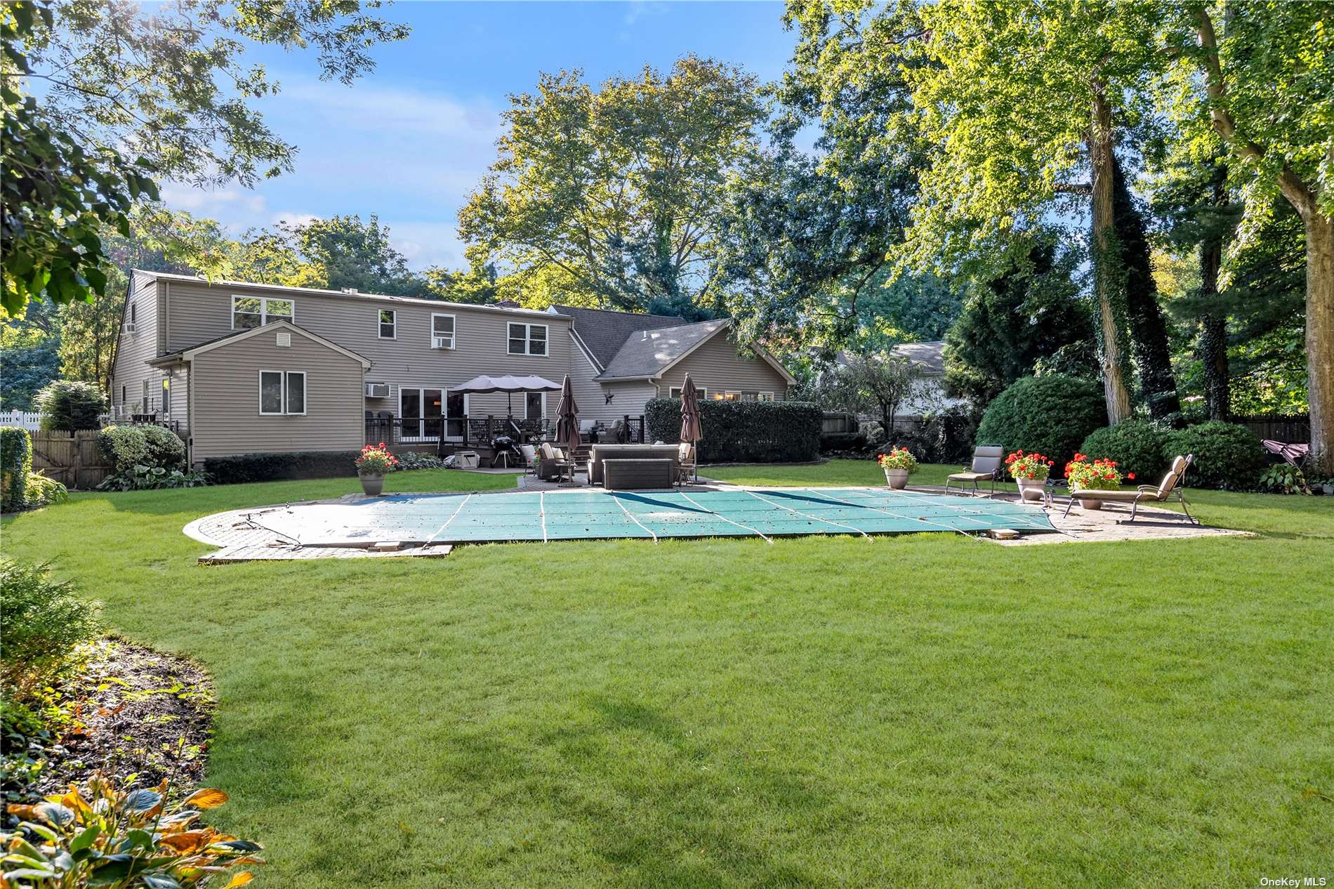 17 Stengel Place, Smithtown, New York image 32