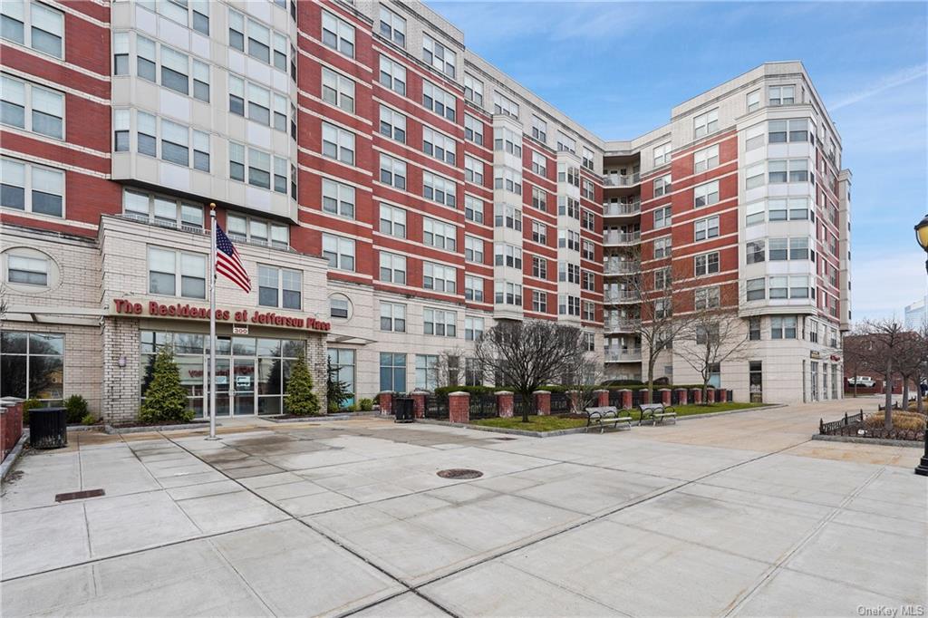 300 Mamaroneck Avenue 620, White Plains, New York - 1 Bedrooms  
1 Bathrooms  
3 Rooms - 