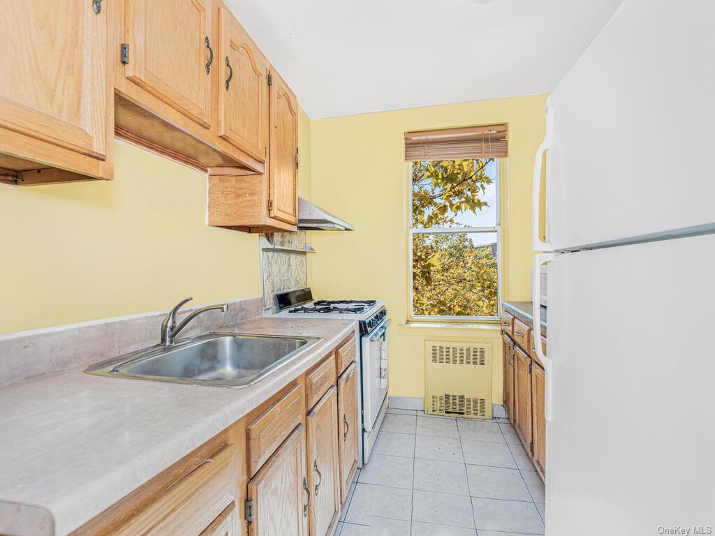 2750 Olinville Avenue #4C, Bronx, New York image 10