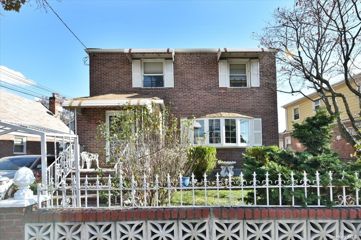 Property for Sale at 10911 225th Street, Queens Village, Queens, NY - Bedrooms: 4 
Bathrooms: 2 
Rooms: 10  - $1,199,999