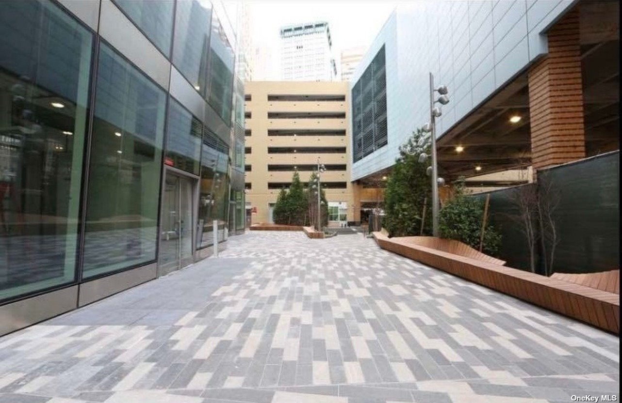 50 West Street C1