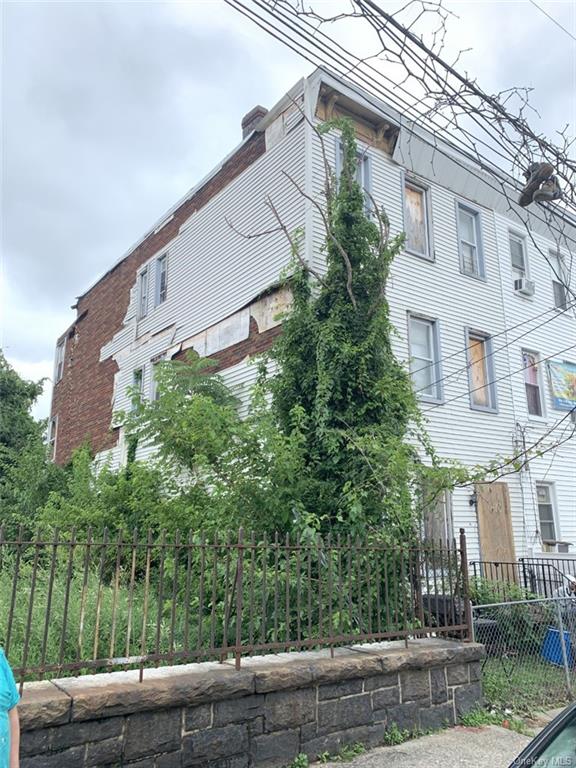 Photo 1 of 41 Groshon Avenue, Yonkers, New York, $600,000, Web #: 6322153