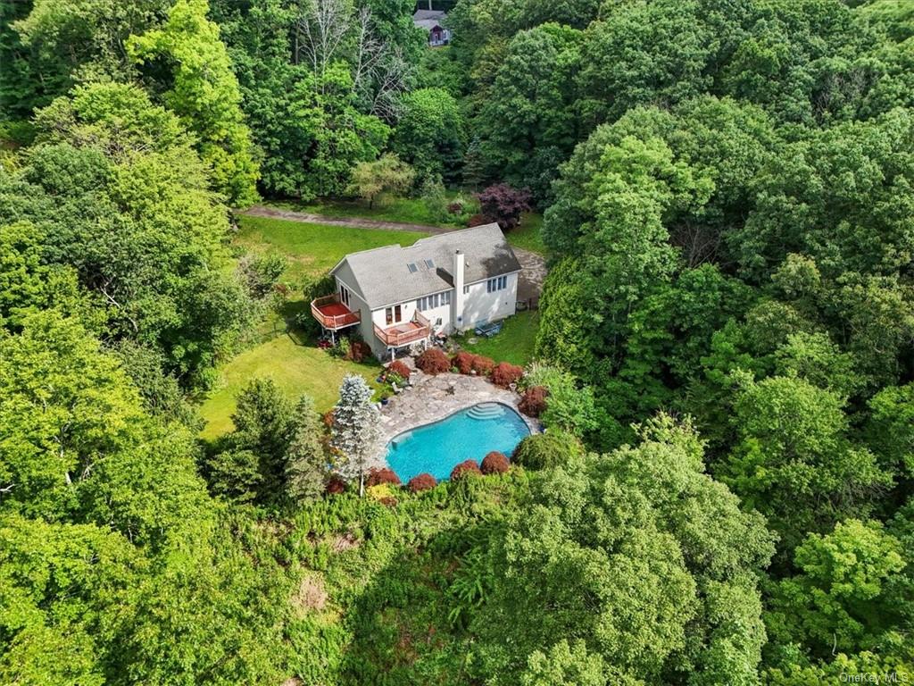 View Yorktown Heights, NY 10598 house