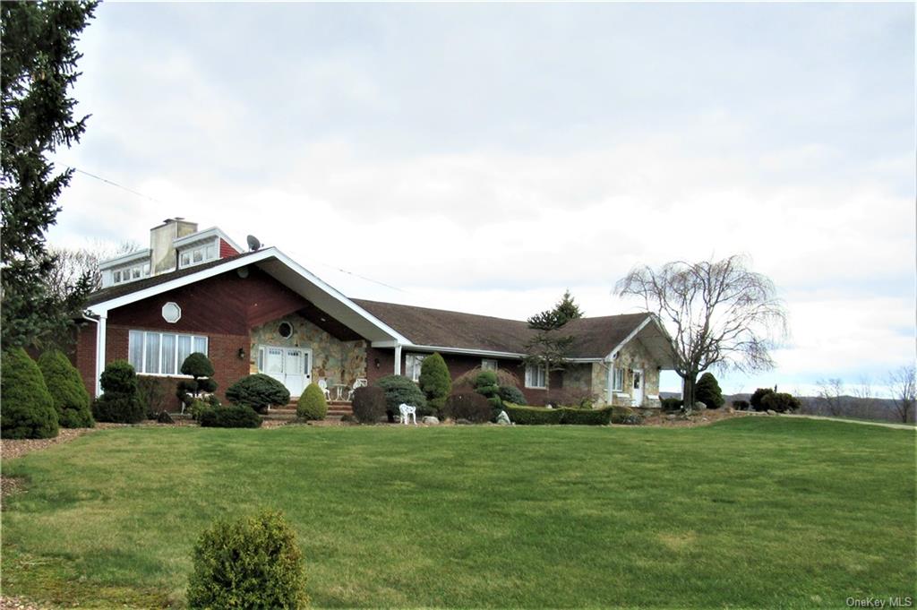 Property for Sale at 81 Pine Island Turnpike, Warwick, New York - Bedrooms: 3 
Bathrooms: 3 
Rooms: 6  - $3,500,000