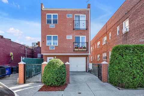 84-52 Fleet Court Middle Village NY 11379