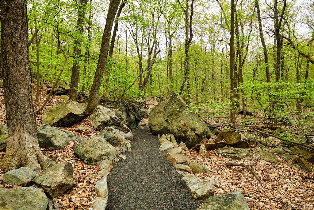 7 Springhouse Road, Sloatsburg, New York image 24
