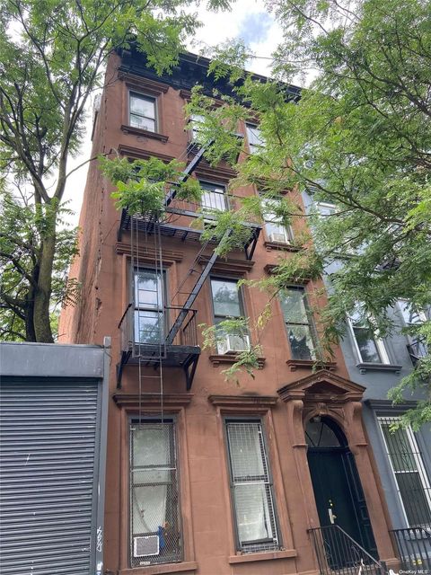 514 E 119th Street New York (Manhattan) NY 10035