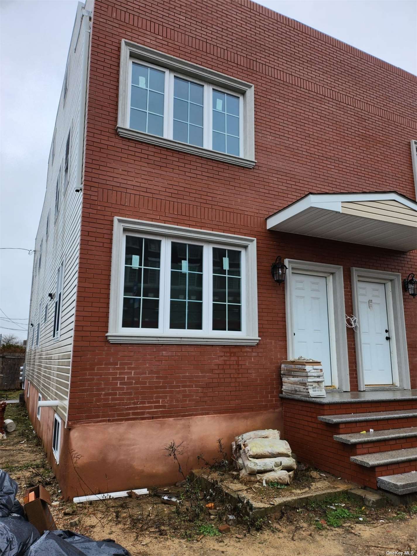 17518 Rex Road, Jamaica, Queens, NY - 4 Bedrooms  
5 Bathrooms  
14 Rooms - 