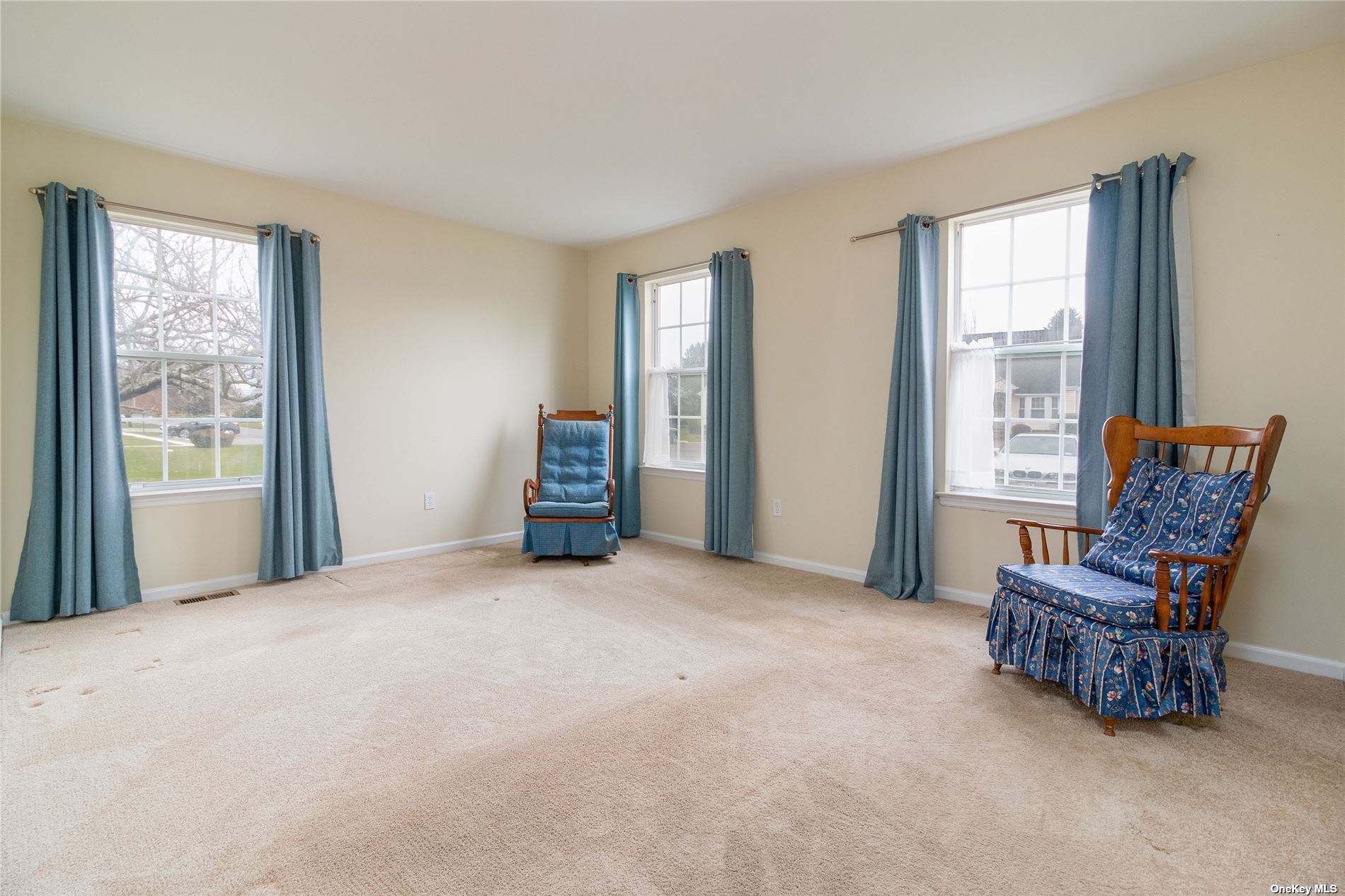 Photo 6 of 14 of 2555 Youngs Avenue 18A condo