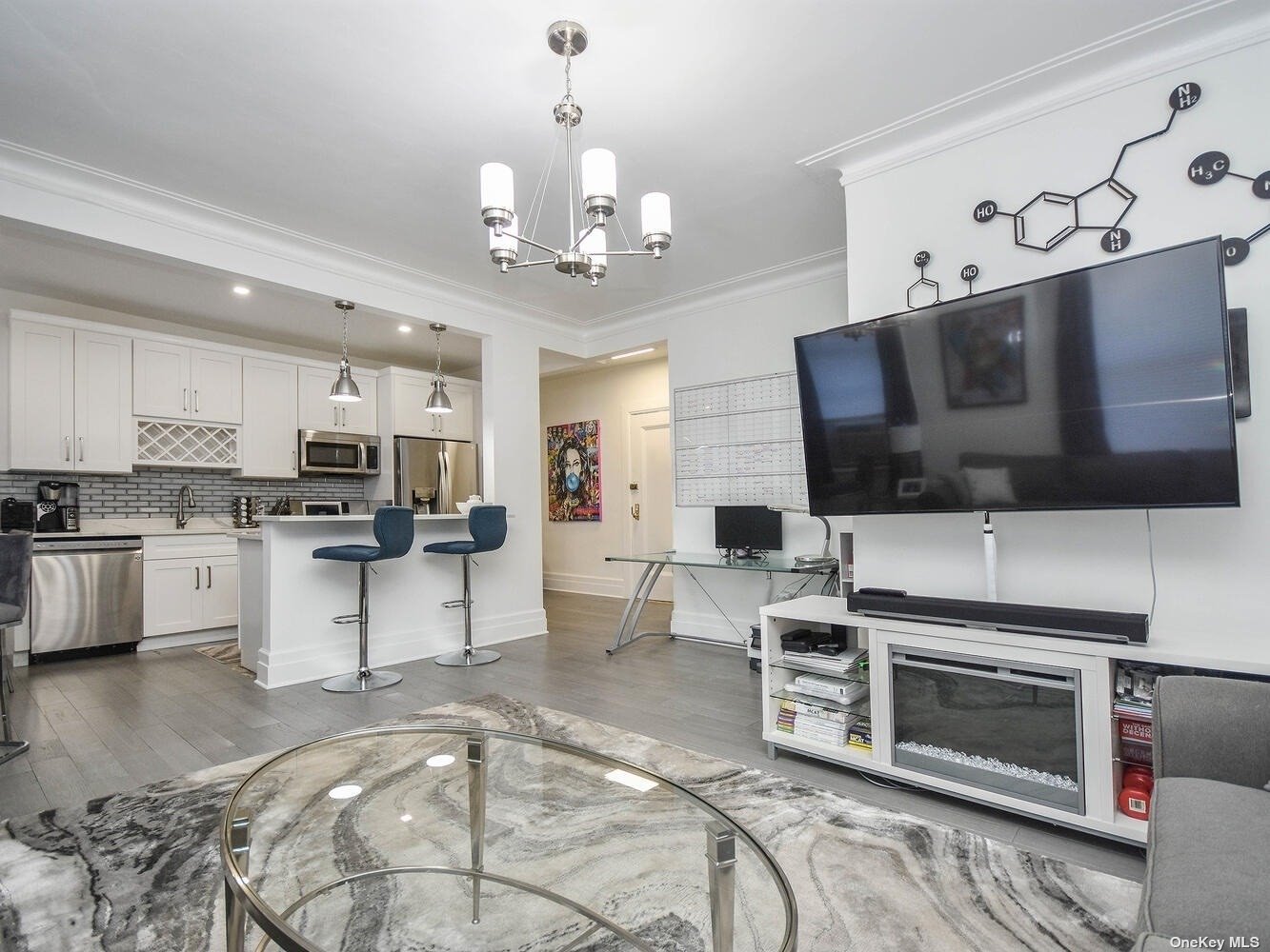 Photo 2 of 13 of 37 Brompton Rd 3D co-op property
