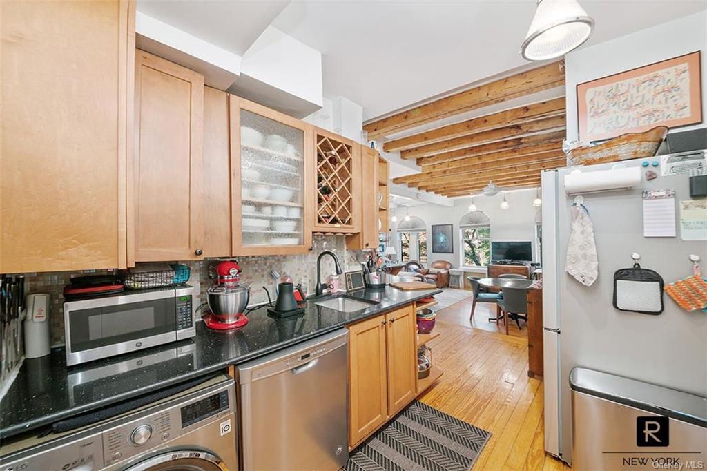 Photo 6 of 10 of 308 Mott Street 2-C co-op property
