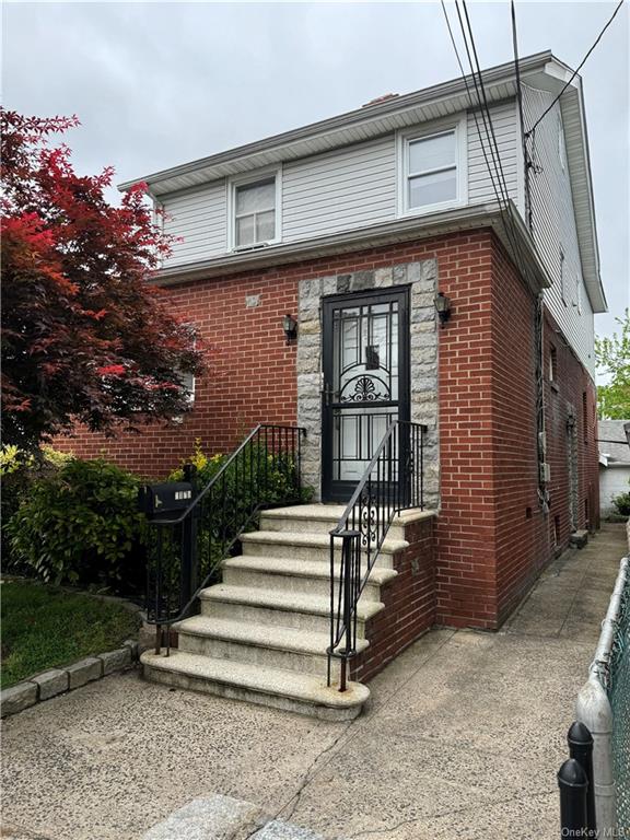Property for Sale at 3175 Valhalla Drive, Bronx, New York - Bedrooms: 4 
Bathrooms: 3  - $898,000