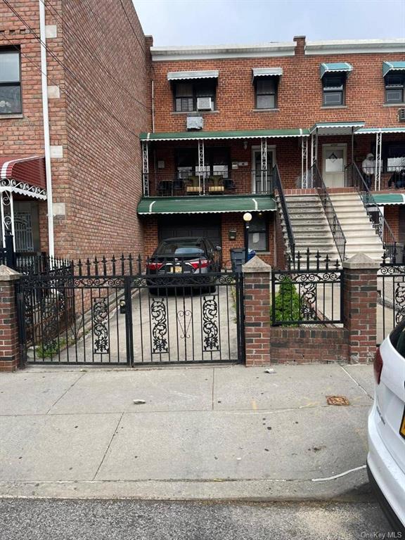 Property for Sale at 3733 Barnes Avenue, Bronx, New York - Bedrooms: 5 
Bathrooms: 3  - $725,000
