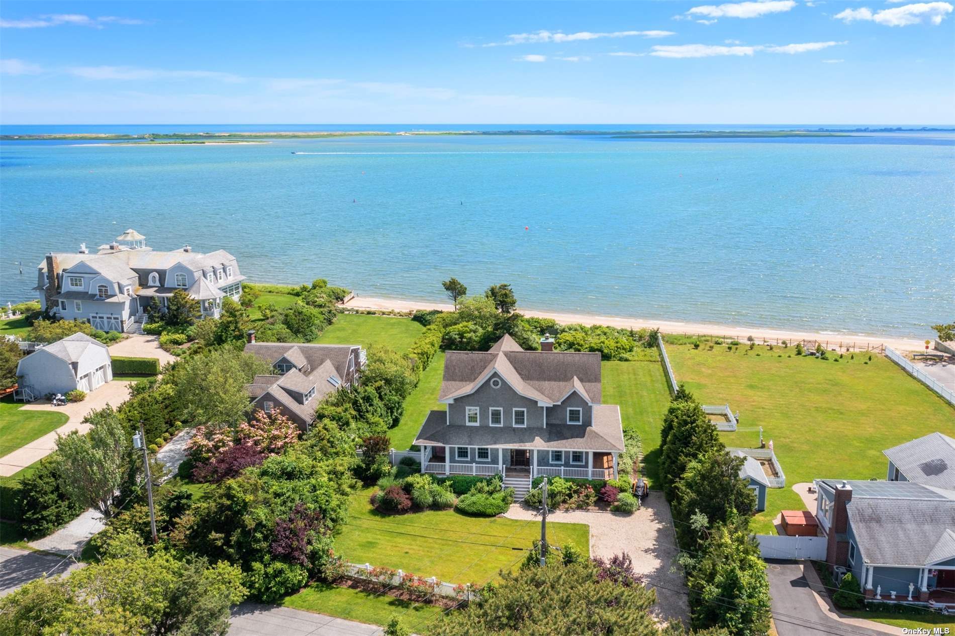 8 Gilbert Road, Hampton Bays, New York image 3