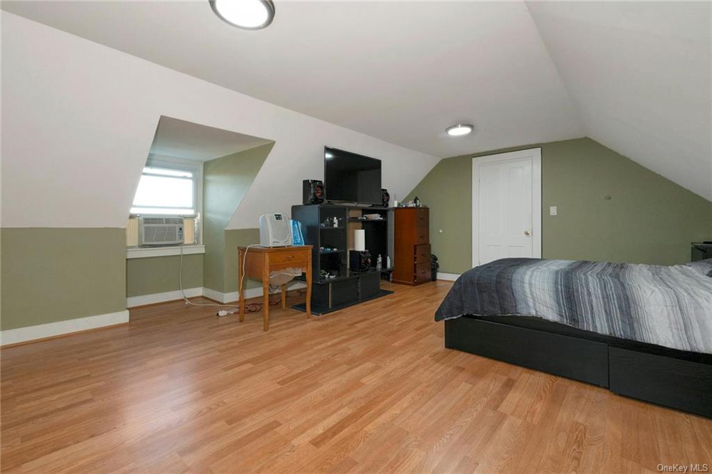 Peekskill, New York 10566, United States, ,Residential,Pending,34315