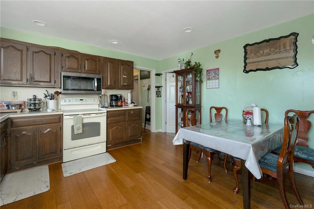 Peekskill, New York 10566, United States, ,Residential,Pending,34315