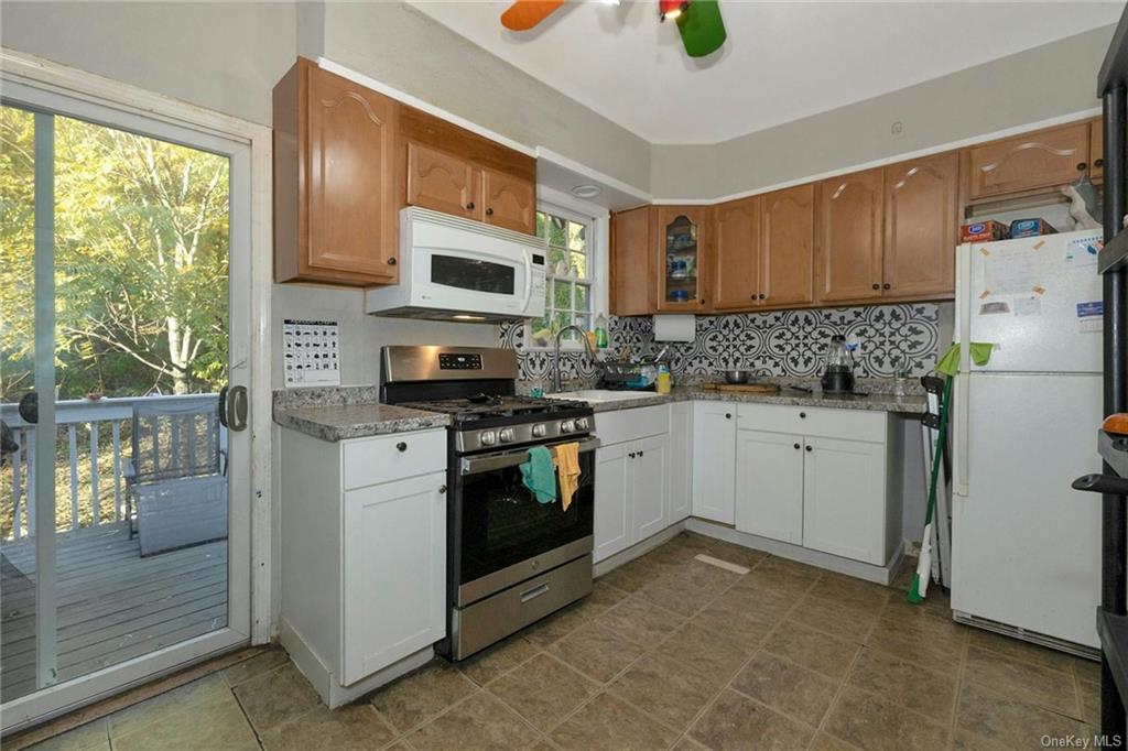 Peekskill, New York 10566, United States, ,Residential,Pending,34315