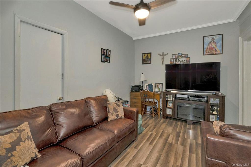 Peekskill, New York 10566, United States, ,Residential,Pending,34315