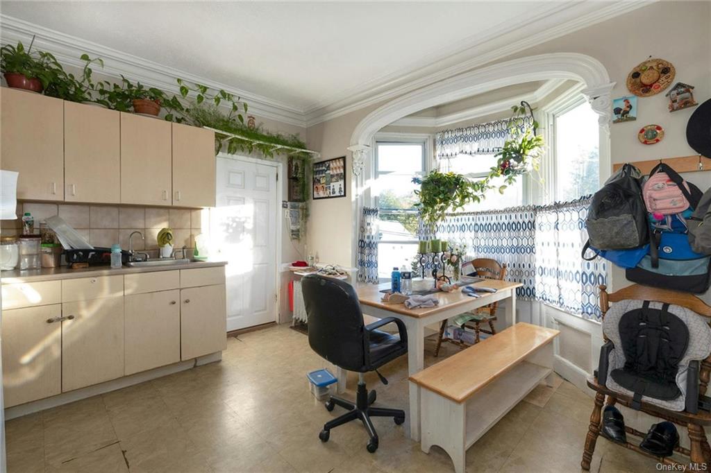 Peekskill, New York 10566, United States, ,Residential,Pending,34315