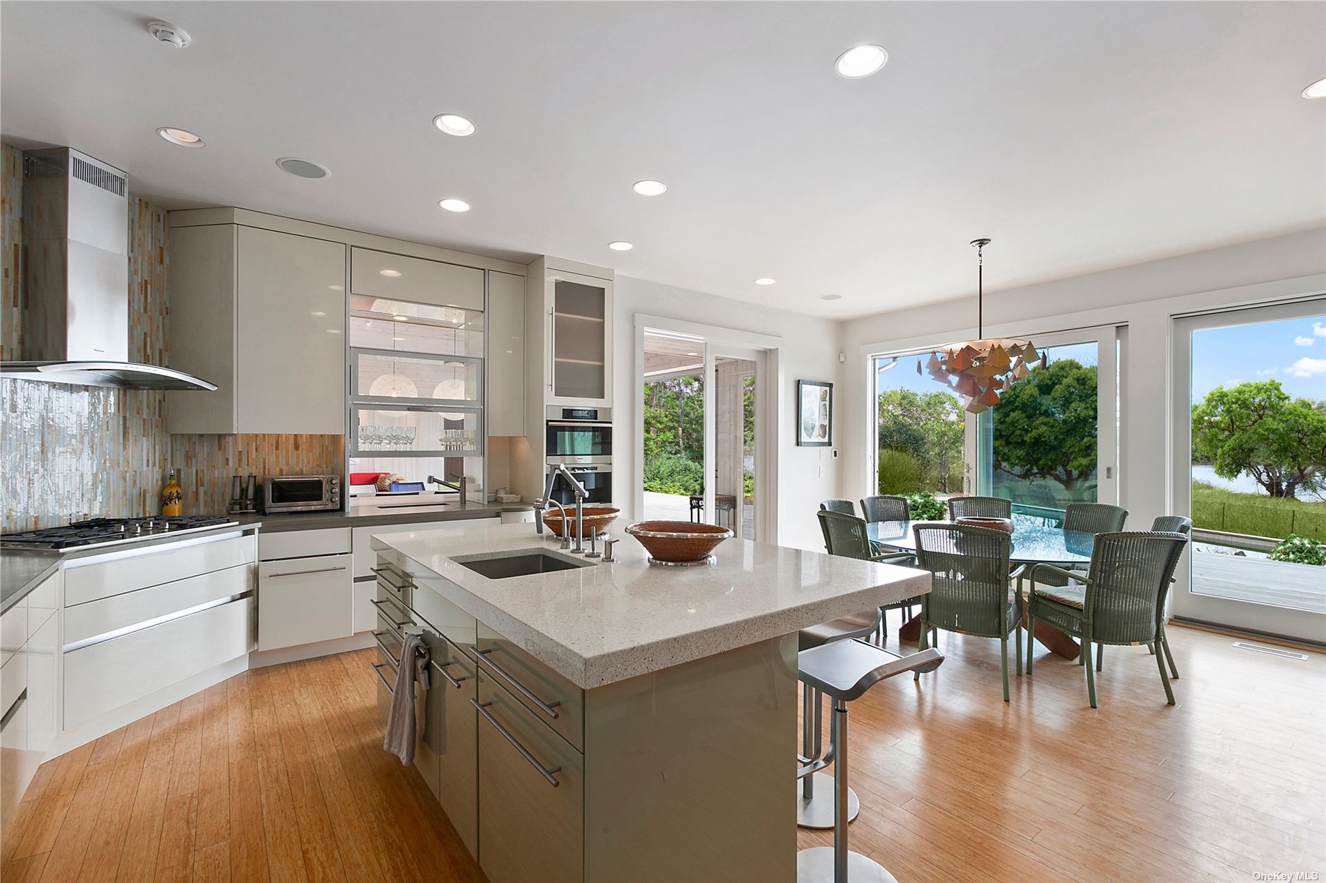 316 Deerfield Road
