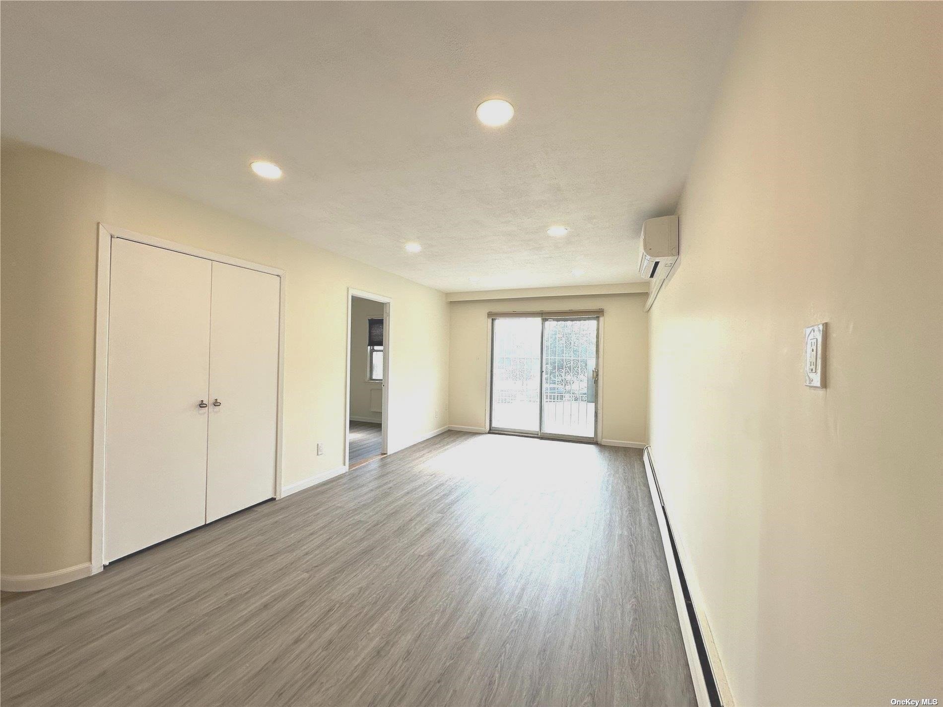 4285 Crommelin Street 2, Flushing, Queens, NY - 3 Bedrooms  
2 Bathrooms  
5 Rooms - 