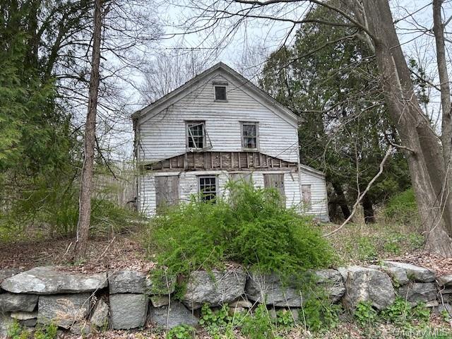 149 Dixon Road, Carmel, New York image 1