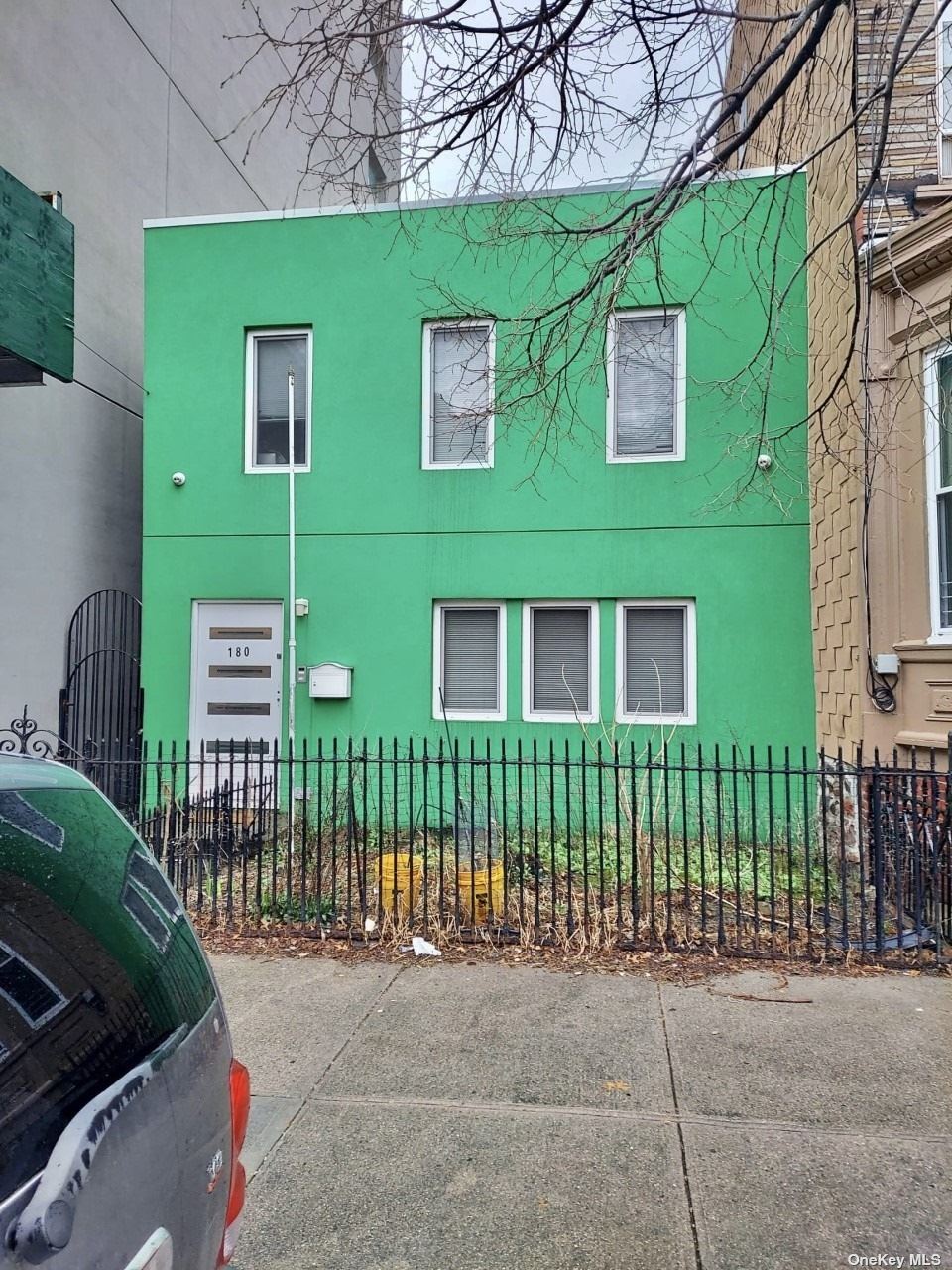 180 Eagle Street